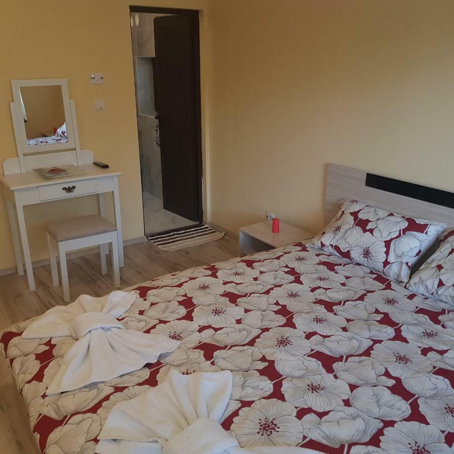 Guest House Ileana 사파레바바냐 외부 사진